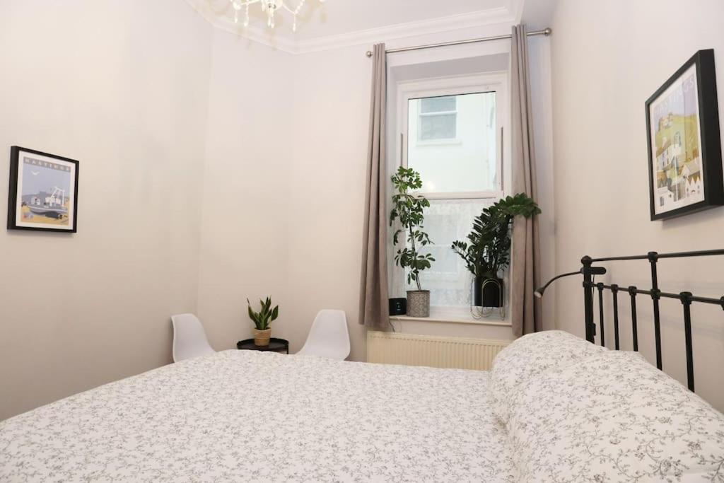 Seagulls Nest- Stylish 1 Bed Seafront Apartment هاستَنغ المظهر الخارجي الصورة